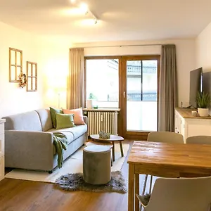  Apartment Balkon Mit Ruhigem Garten In Od1